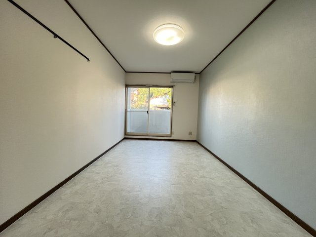 カピリナの居間・リビング