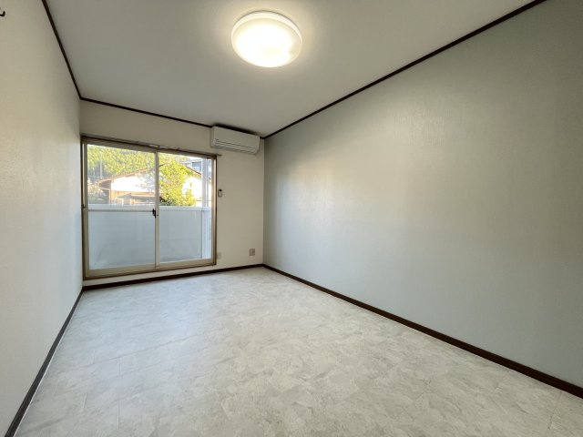 カピリナの居間・リビング