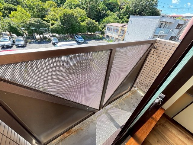 グリーンマンションのバルコニー