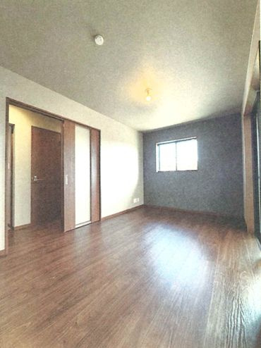 厚木市山際新築戸建ての居間・リビング|使いやすい居間です