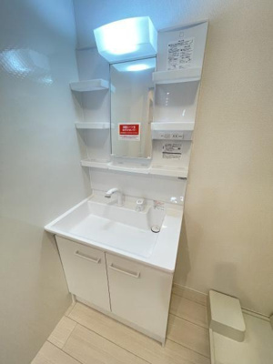 【洗面所】 | カーサ・エテルノ西津田B