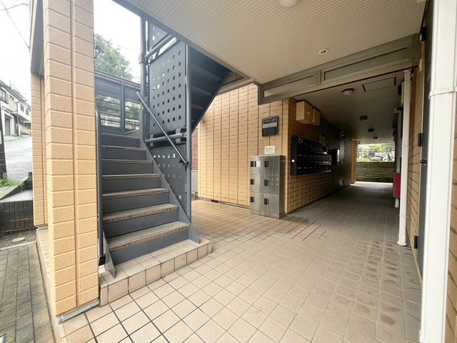 パークビュー西横浜のエントランス