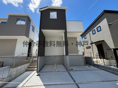 【外観】 | 神戸市須磨区神の谷7丁目　新築戸建1号棟　仲介手数料無料！ | きれいな外観です