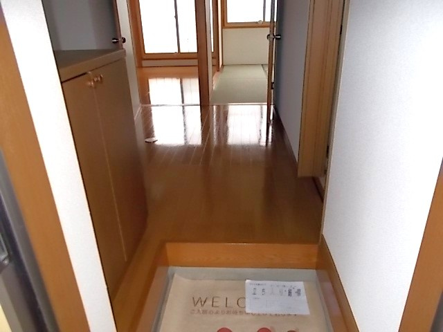 コーポヤマトの玄関