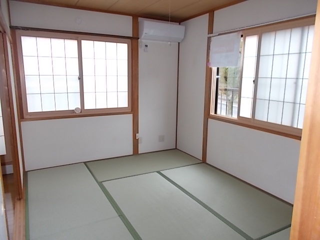 コーポヤマトの和室