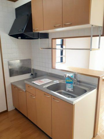 カーサ・ソレイユ五番館のキッチン|コンパクトなキッチンで掃除もラクラク