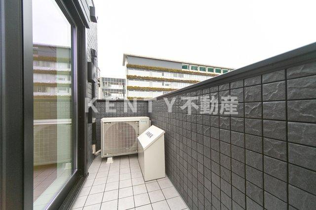 【バルコニー】 | ＨＩＬＬ　ＴＯＰ　ＲＥＳＩＤＥＮＣＥ　ＯＳＡＫＩ | 陽当たり良好なバルコニーです