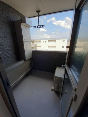 【バルコニー】 | ゼロツー壱番館