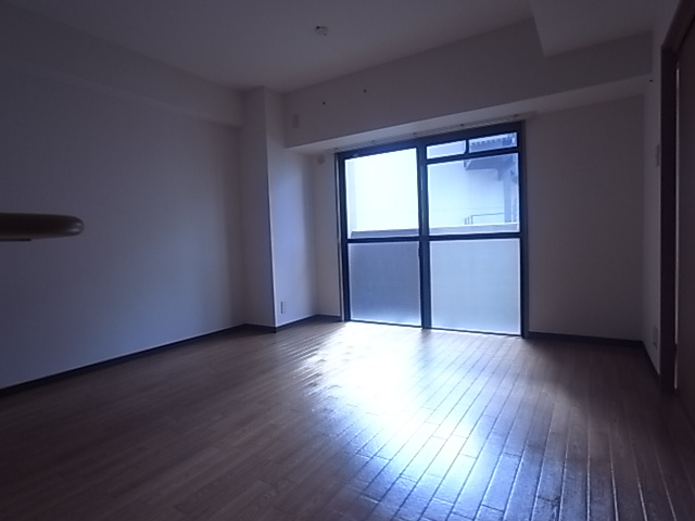 神戸市兵庫区浜崎通の賃貸マンション