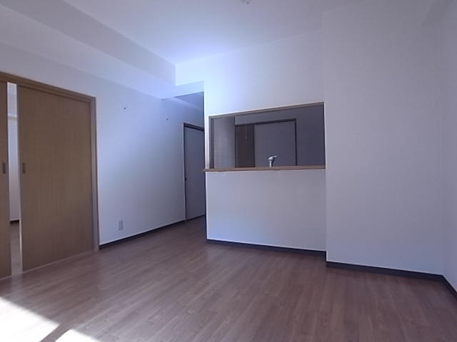 神戸市兵庫区浜崎通の賃貸マンションの居間・リビング|リビング