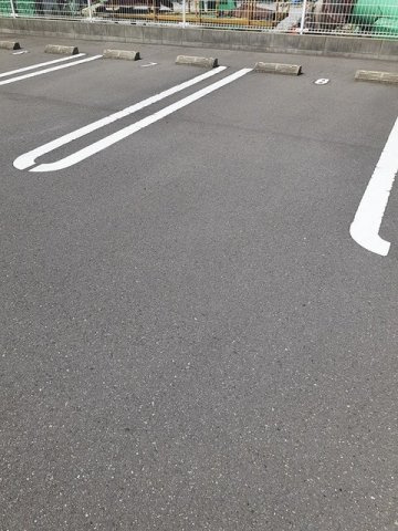 ガーデンハウスＭ　Ｃの駐車場