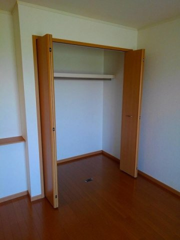 マ－ベラス新知台　Ｂ棟の収納