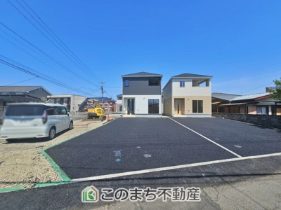 【駐車場】 | CRADLEGARDEN大田原市末広第5　3号棟 | アスファルト舗装された駐車場は雨の時も水たまりにならずに便利です♪