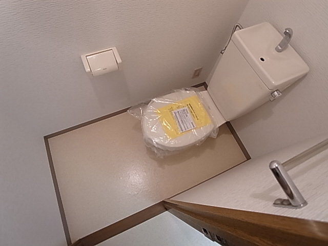 神戸市兵庫区門口町の賃貸マンションのトイレ|トイレ