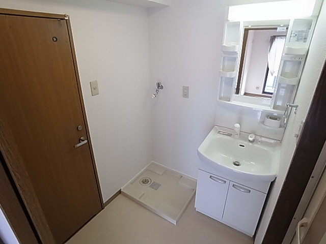 神戸市兵庫区門口町の賃貸マンションの洗面所|シャンプードレッサー