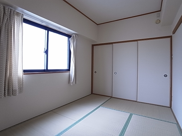 神戸市兵庫区門口町の賃貸マンションの内装|和室