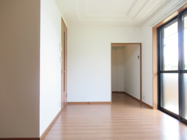 ＬＥＧＡＣＹ　ＧＡＲＤＥＮ　弐番館の居間・リビング