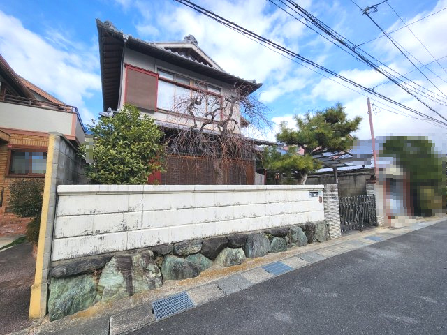 【成約済】長岡京市今里5丁目の外観|広々とした間口で、開放感がございます！
弊社グループ会社にて建築のご相談も可能です。