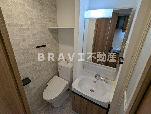 ファーストフィオーレ谷町六丁目フェリシア BRAVI不動産の独立洗面台