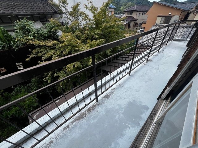 沼津市大平の中古一戸建のバルコニー