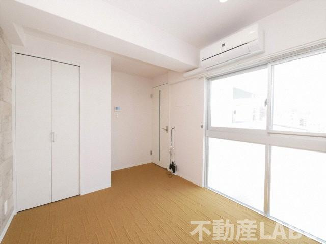 グランドゥール九条の寝室