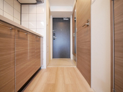 【玄関】 | エスリード大阪クレストコート | きれいな玄関です