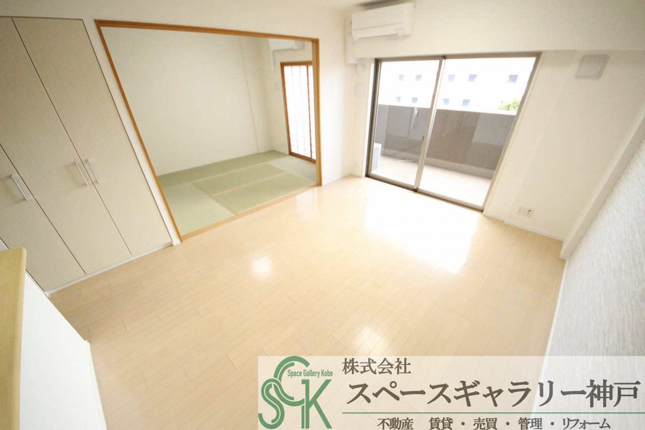 リーデンススクエア学園東町の居間・リビング