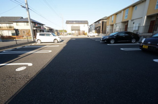 【駐車場】