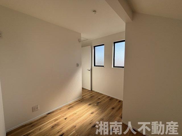 茅ヶ崎市浜竹１丁目新築戸建の洋室|個人の部屋や寝室として使える洋室です