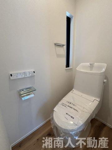 茅ヶ崎市浜竹１丁目新築戸建のトイレ|ゆったりとした空間のトイレです