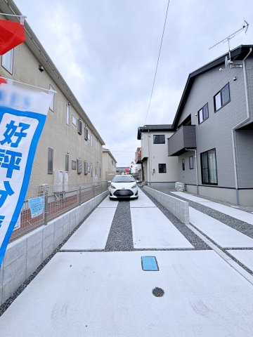 新築戸建・建売　いわき市泉玉露1期　Erde　全2棟の駐車場|■東から撮影