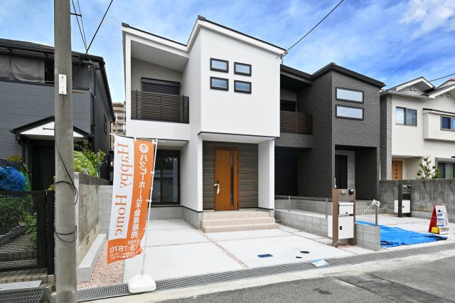 尼崎市東園田町7丁目新築一戸建て│2LDK+2S│並列駐車2台可