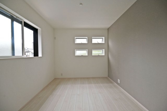 尼崎市東園田町7丁目新築一戸建て│2LDK+2S│並列駐車2台可の洋室|-洋室6帖(2F)-