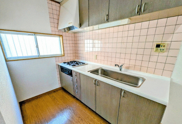 鳴滝宅間町戸建てのキッチン|キッチンでお料理をお楽しみください