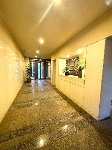 パルテール深沢のエントランス|エントランス内部