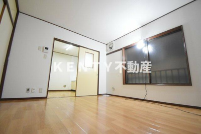 【居間・リビング】 | サンビレイ６ | ゆったり過ごせるリビングです