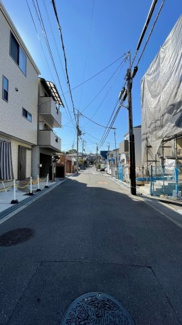 【前面道路含む現地写真】