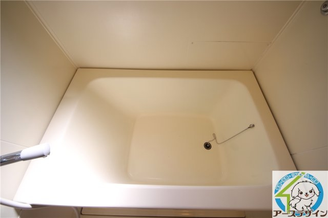 アーバン堂ノ前の浴室