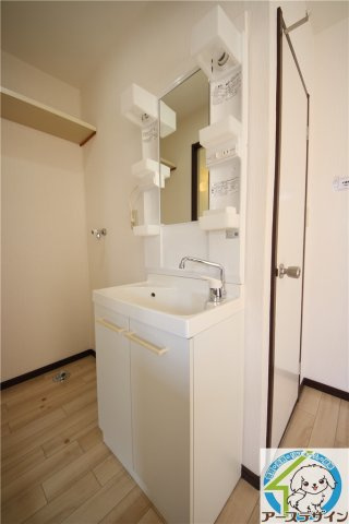 アーバン堂ノ前の独立洗面台