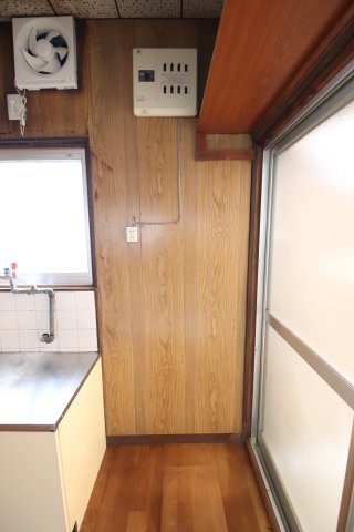 【その他】 | 河内長野市松ヶ丘中町戸建 | 冷蔵庫スペース