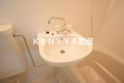 【洗面所】 | サンビレイ６ | 使いやすい洗面所です