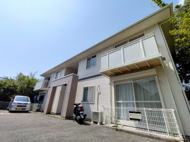 神戸市須磨区若木町３丁目のアパートの外観