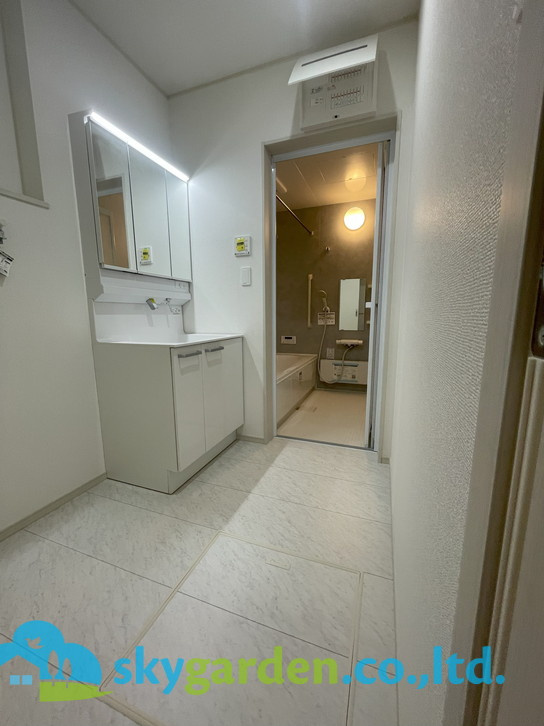 茅ヶ崎市今宿　未入居戸建　全8棟6号棟の脱衣所