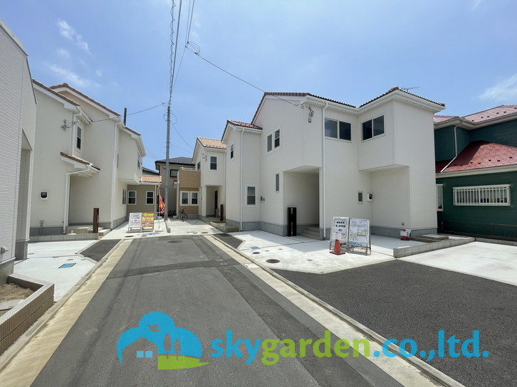 茅ヶ崎市今宿　未入居戸建　全8棟6号棟の前面道路含む現地写真