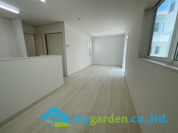 茅ヶ崎市今宿　未入居戸建　全8棟6号棟の居間・リビング