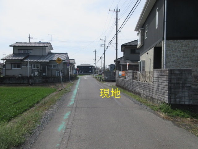 中古戸建　熊谷市下奈良519-5（リフォーム住宅）の前面道路含む現地写真
