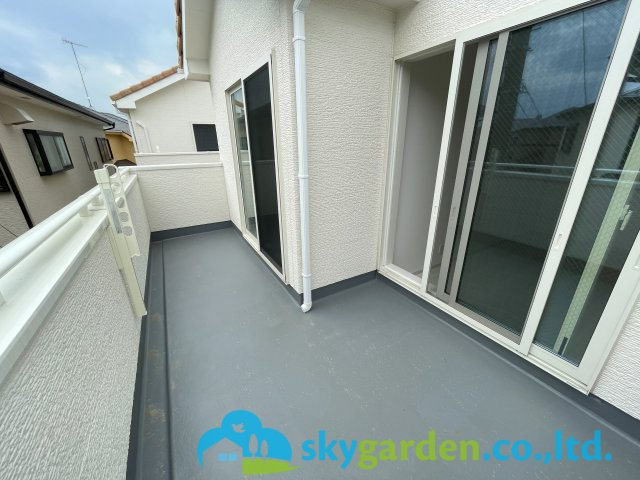 茅ヶ崎市今宿　未入居戸建　全8棟4号棟のバルコニー