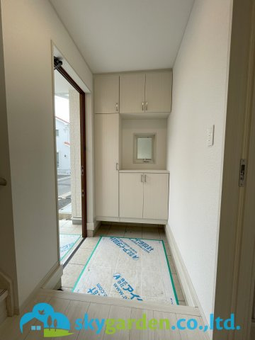 茅ヶ崎市今宿　未入居戸建　全8棟4号棟の玄関