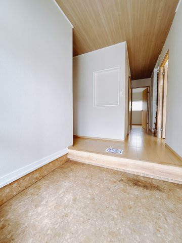 【中古戸建】藤岡市藤岡の玄関|■玄関