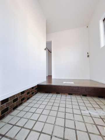 【中古戸建】藤岡市藤岡の玄関|■玄関